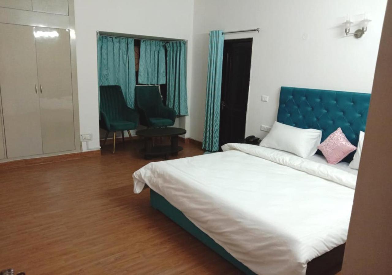 Jay Ally - Boutique Hotel Nuova Delhi Esterno foto