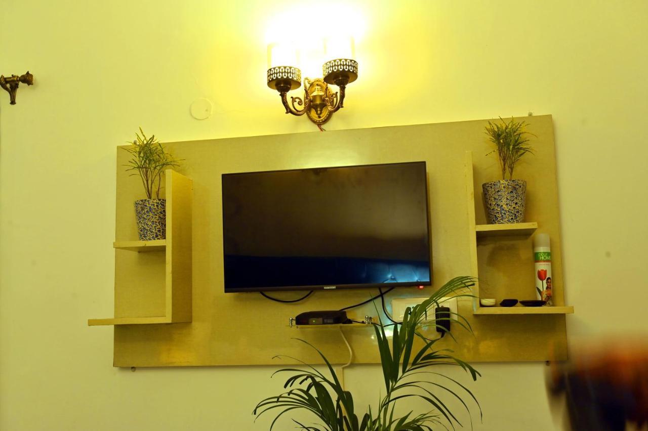 Jay Ally - Boutique Hotel Nuova Delhi Esterno foto